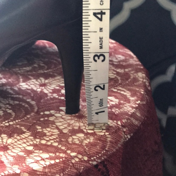 High heels - Picture 4 of 5